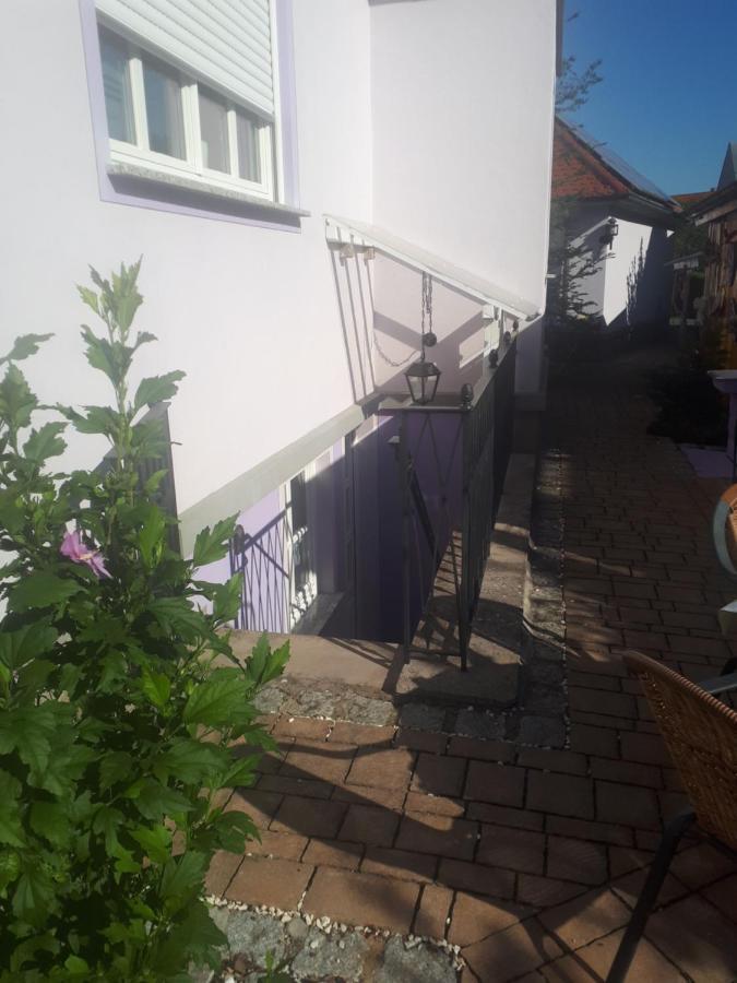 Villa Lila Sommerach Luaran gambar