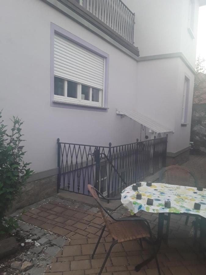 Villa Lila Sommerach Luaran gambar