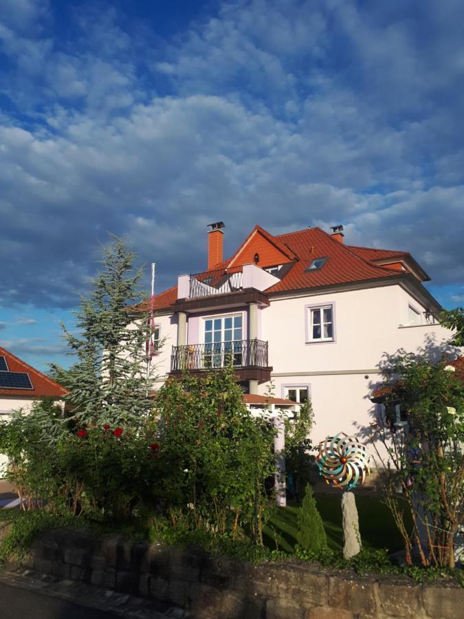 Villa Lila Sommerach Luaran gambar