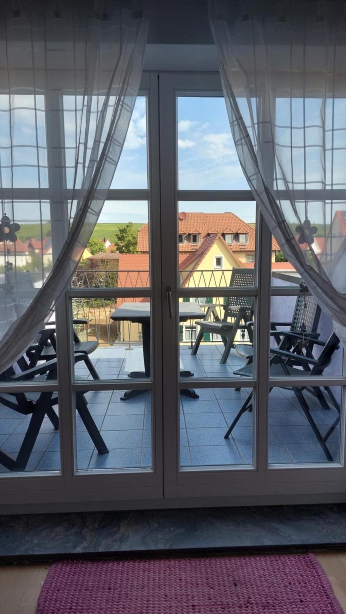 Villa Lila Sommerach Luaran gambar